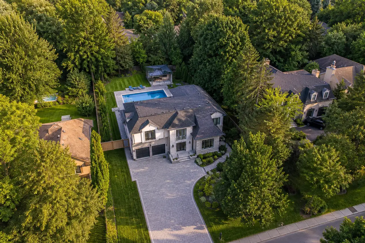 Aerial drone photograph of a luxury Richmond Hill home and landscaped property