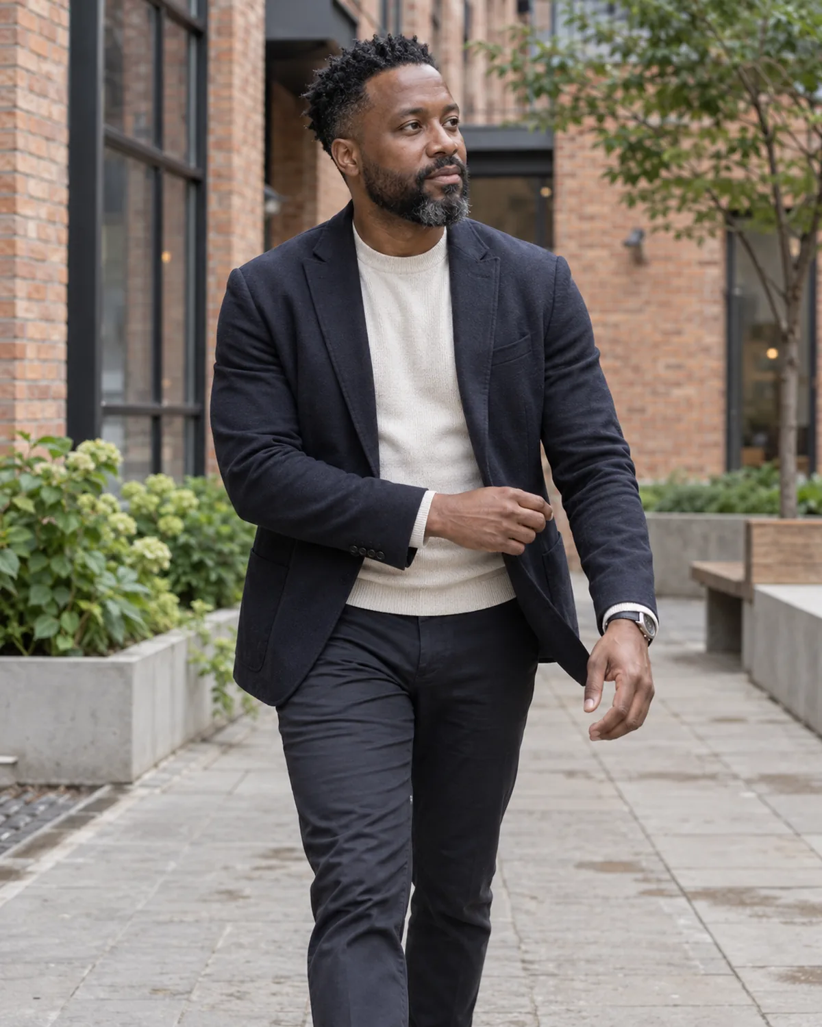 Outdoor personal branding portrait of a Toronto entrepreneur
